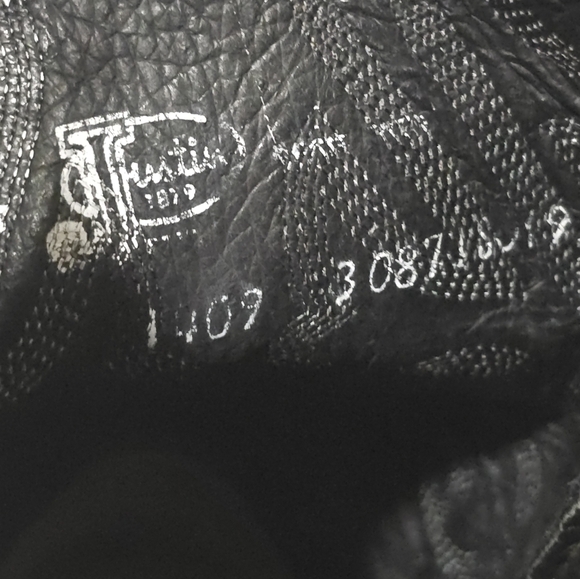 JUSTIN BLACK WESTERN BOOTS 1409 - MEN's Size 9 - Picture 16 of 16